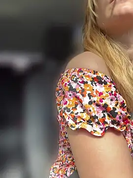 AnastasiaAniess online show from 04.20.26