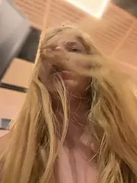 Snapshot of AnastasiaAniess chatting on 06.15.26 AnastasiaAniess online show from 06.15.26