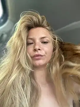 Snapshot of AnastasiaAniess chatting on 06.20.26 AnastasiaAniess online show from 06.20.26