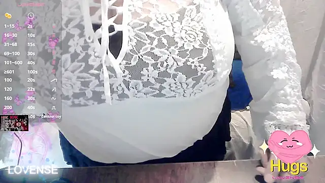 Snapshot of tatli_bela chatting on 12.30.24 tatli bela online show from 12.30.24