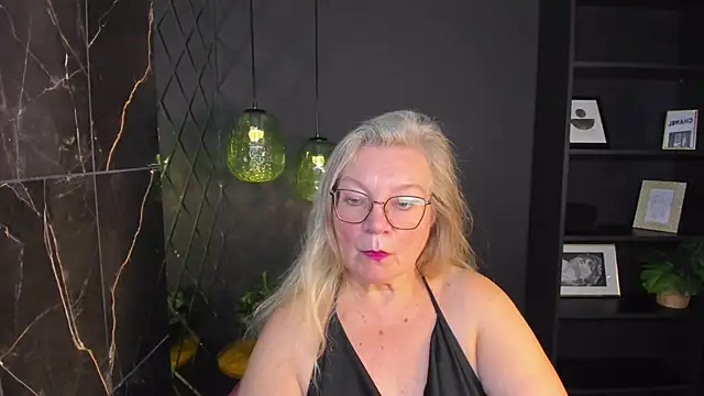 NataliMellow online show from 10.17.25
