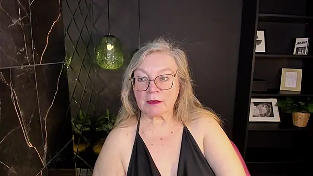 Snapshot of NataliMellow chatting on 01.10.26 NataliMellow online show from 01.10.26