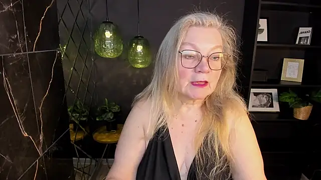 Snapshot of NataliMellow chatting on 01.12.26 NataliMellow online show from 01.12.26