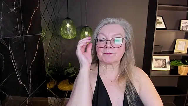 Snapshot of NataliMellow chatting on 01.19.26 NataliMellow online show from 01.19.26