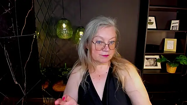 Snapshot of NataliMellow chatting on 07.14.26 NataliMellow online show from 07.14.26