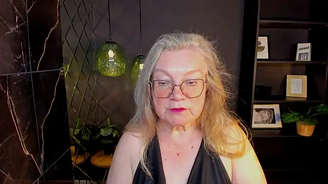 Snapshot of NataliMellow chatting on 07.21.26 NataliMellow online show from 07.21.26