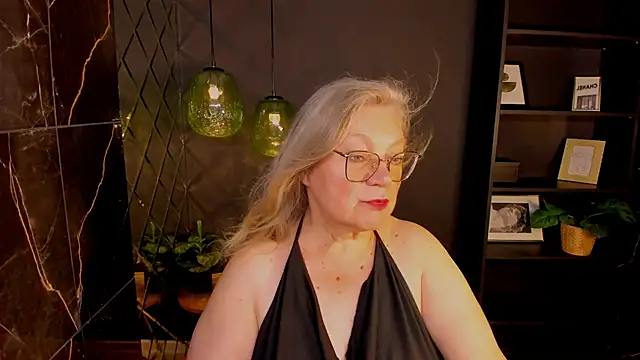 Snapshot of NataliMellow chatting on 07.27.26 NataliMellow online show from 07.27.26