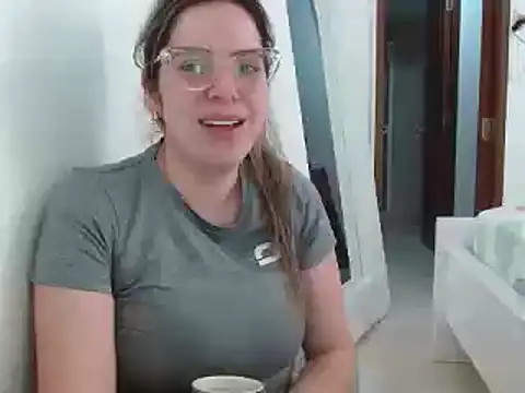 Snapshot of ashlymoon chatting on 01.11.25 ashlymoon online show from 01.11.25