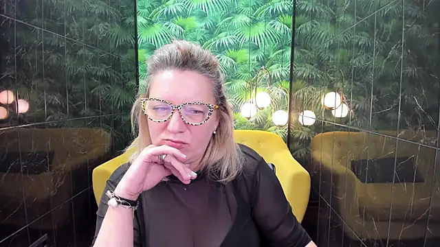 LeaPure online show from 01.02.25