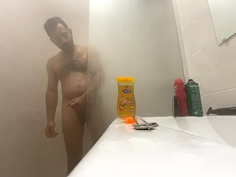 Snapshot of Enderson007 chatting on 10.28.25 Enderson007 online show from 10.28.25