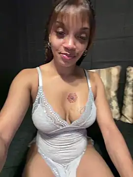 Snapshot of Rakiyahcharms chatting on 06.19.26 Rakiyahcharms online show from 06.19.26