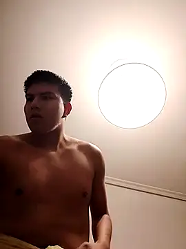 Snapshot of mikeeeeeell chatting on 01.06.26 mikeeeeeell online show from 01.06.26