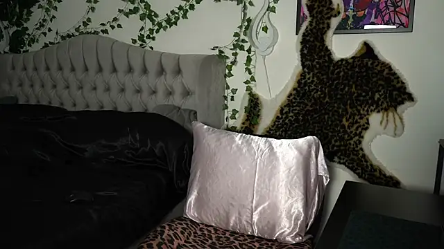 Estherjizz online show from 11.10.25