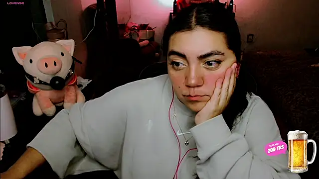 Snapshot of CuteCumSlut666 chatting on 09.09.25 CuteCumSlut666 online show from 09.09.25