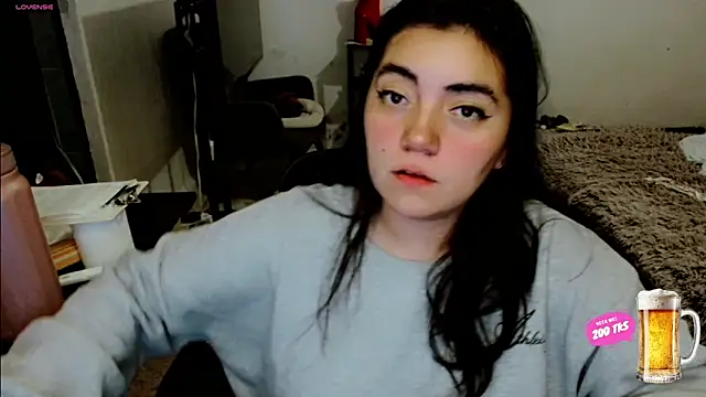 Snapshot of CuteCumSlut666 chatting on 09.14.25 CuteCumSlut666 online show from 09.14.25