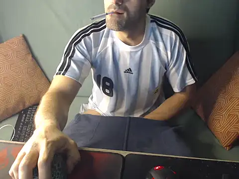 Snapshot of MarkReeds chatting on 12.04.24 MarkReeds online show from 12.04.24