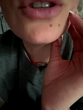 Wet-Pussycat online show from 10.25.25