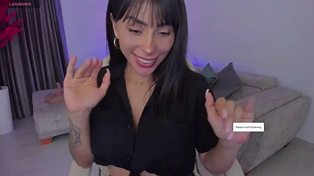 Snapshot of Sarah_Stone_ chatting on 01.28.25 Sarah Stone online show from 01.28.25