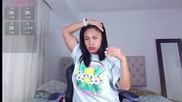 ms freyax online show from 09.30.25