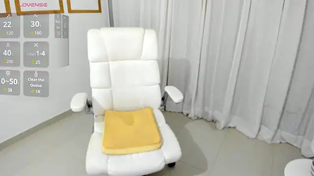 Snapshot of renata_t_ chatting on 01.29.25 renata t online show from 01.29.25