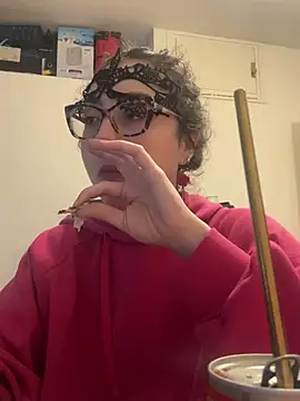 ladyturtle online show from 05.02.26