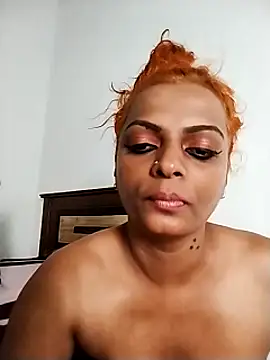 Snapshot of NILMINI-SHERON chatting on 01.10.25 NILMINI-SHERON online show from 01.10.25