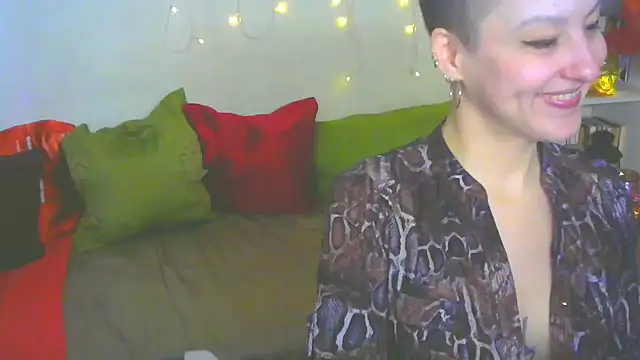 MartaBounty online show from 10.30.25