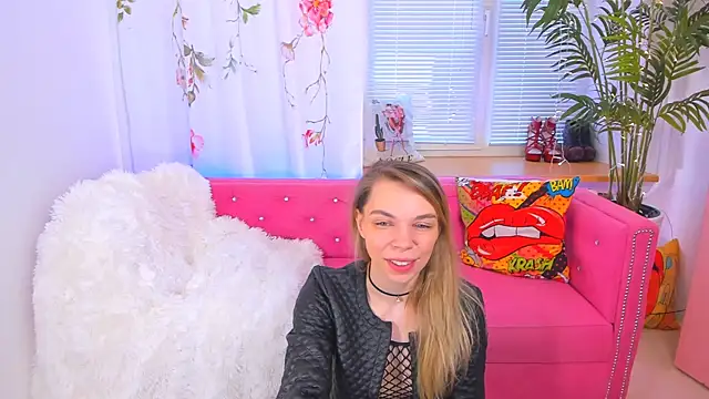 Snapshot of The_Deep_Passion chatting on 02.15.25 The Deep Passion online show from 02.15.25