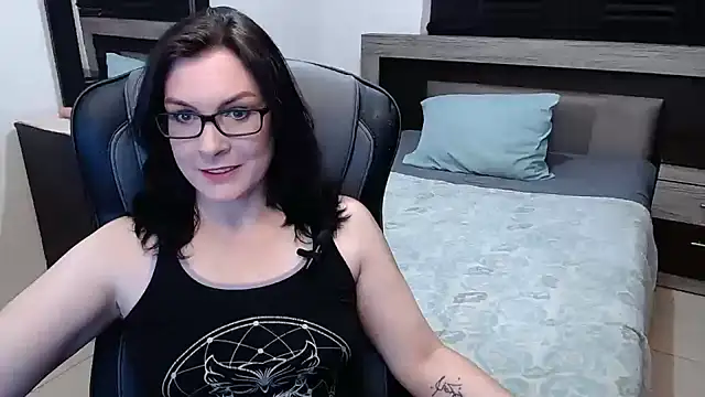 DesreRose online show from 01.21.25