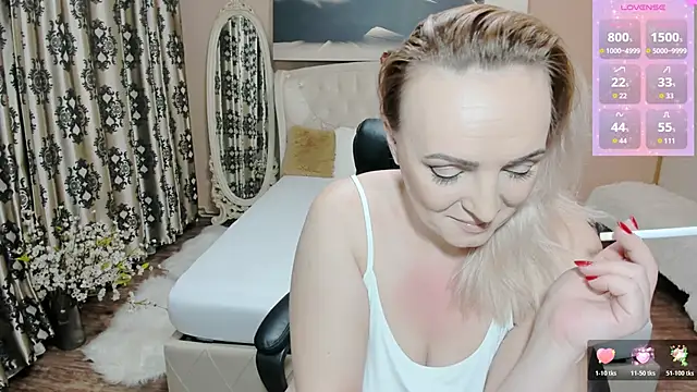 AnneRainn online show from 01.05.26