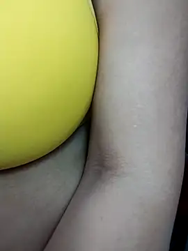 Snapshot of HotSpicyGujju chatting on 03.04.25 HotSpicyGujju online show from 03.04.25