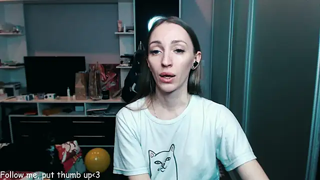 Snapshot of Natalimeowks chatting on 12.31.24 Natalimeowks online show from 12.31.24