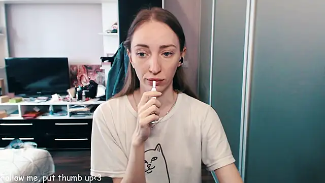 Snapshot of Natalimeowks chatting on 06.15.26 Natalimeowks online show from 06.15.26