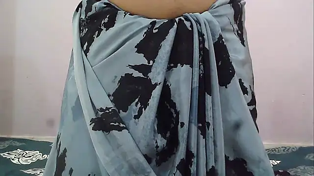 Snapshot of HotyRose chatting on 11.04.25 HotyRose online show from 11.04.25