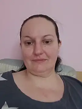 Snapshot of BustyLadyAlma chatting on 06.13.26 BustyLadyAlma online show from 06.13.26