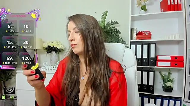 Snapshot of amayawest chatting on 07.25.26 amayawest online show from 07.25.26