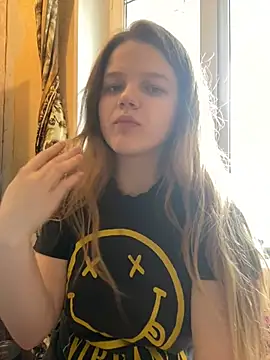 Snapshot of -MimmiLissa- chatting on 04.21.26 -MimmiLissa- online show from 04.21.26