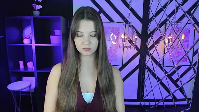 Snapshot of ElizaMild chatting on 11.25.25 ElizaMild online show from 11.25.25