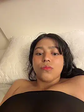 Snapshot of Naiara_sex chatting on 05.26.26 Naiara sex online show from 05.26.26