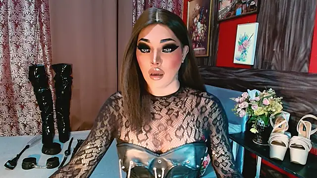 Snapshot of trixxielicious chatting on 02.09.26 trixxielicious online show from 02.09.26