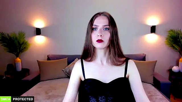 TheWoman   online show from 04.30.26