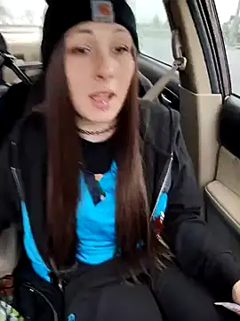 Snapshot of Babii_Nova chatting on 12.13.24 Babii Nova online show from 12.13.24