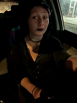 Snapshot of Babii_Nova chatting on 11.22.25 Babii Nova online show from 11.22.25