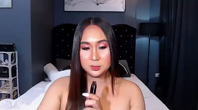 HOTTESTCANDYTS online show from 02.24.25