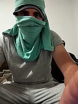 Snapshot of MrNoBoDy000 chatting on 10.04.25 MrNoBoDy000 online show from 10.04.25