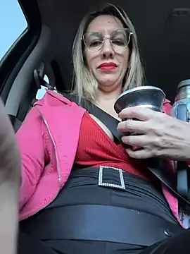 Gatitacarlita online show from 04.27.26