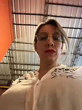 Gatitacarlita online show from 04.28.26