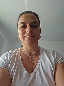 IsabelleCraft online show from 08.03.26
