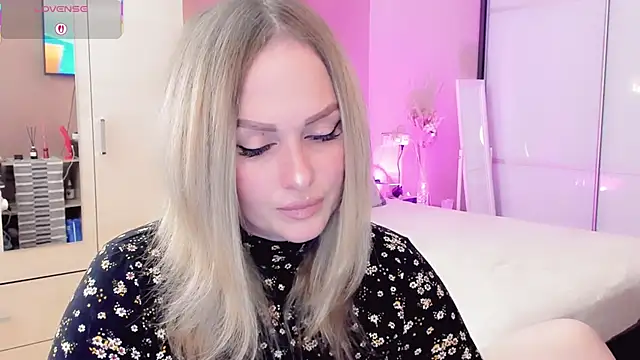Libby Nora online show from 04.27.26