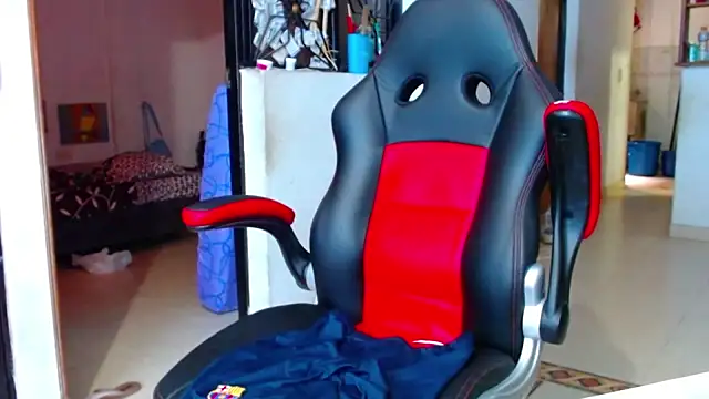 Lion Grrr online show from 10.01.25